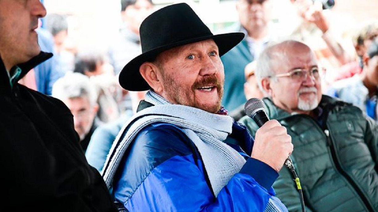 El exabrupto de Gildo Insfraacuten- calificoacute de reverendos hijos de su madre a los portentildeos y desatoacute un escaacutendalo