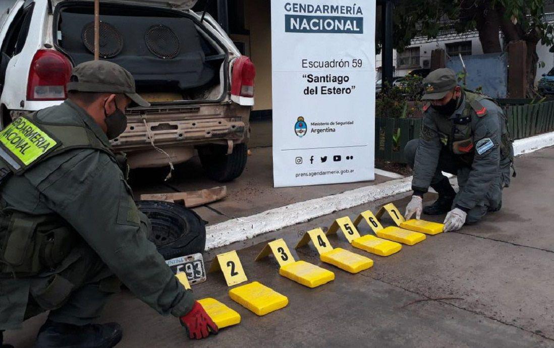 Dos saltentildeos viajaban a Chaco trasladando siete kilos de cocaiacutena de maacutexima pureza en dos autos