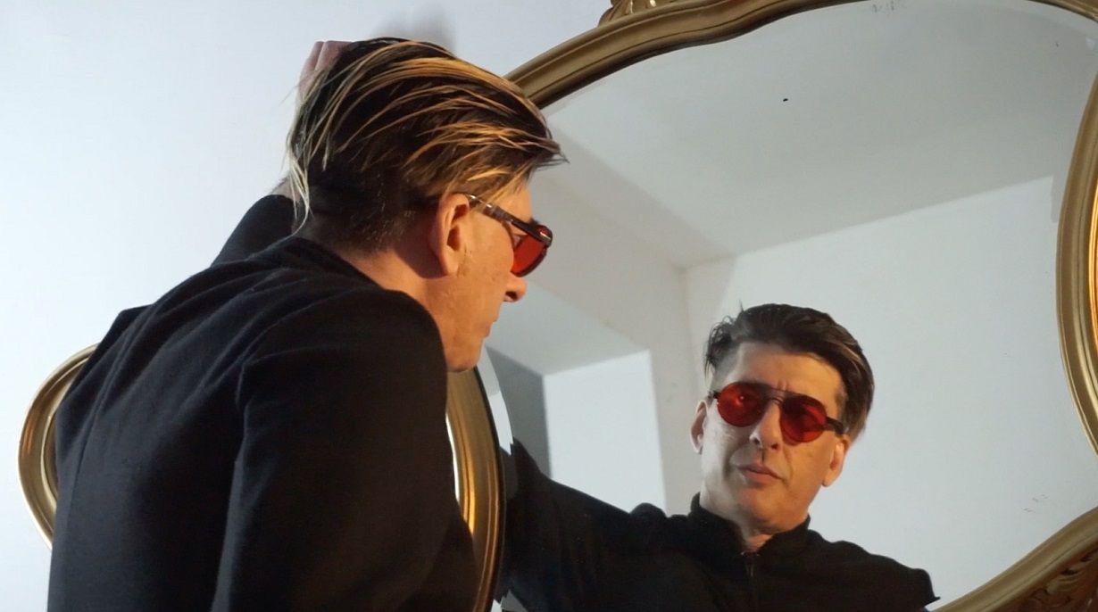 Marcelo Villa lanzoacute oficialmente su nuevo material ldquoMarcelo Villa y people from ice landrdquo