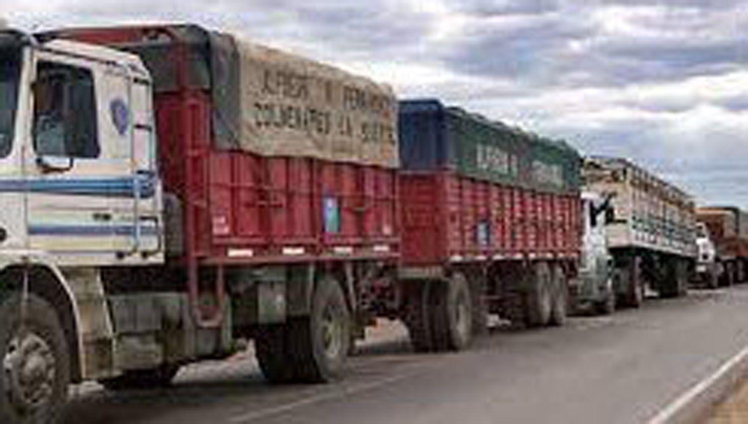 Los costos del transporte de carga suben 77-en-porciento- en abril