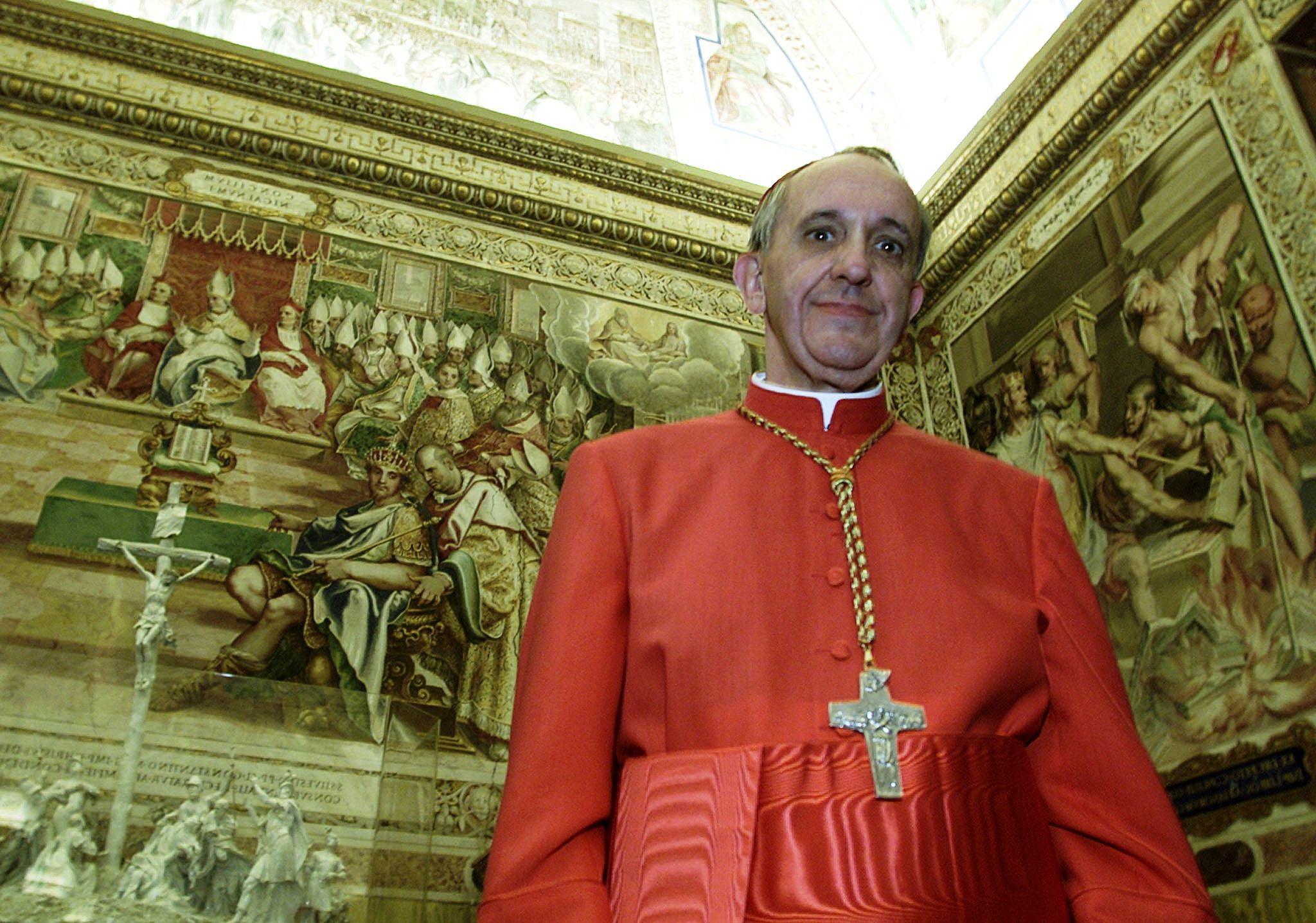 Francisco siendo cardenal y arzobispo de Buenos Aires
