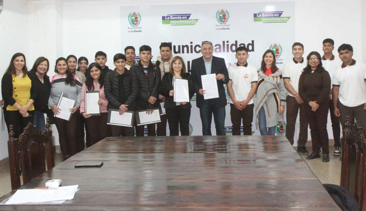 Alumnos realizaraacuten sus praacutecticas profesionales en el municipio