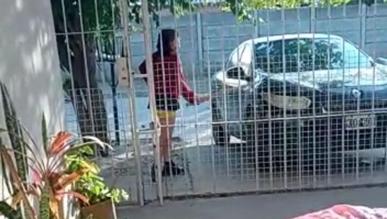 Mujer destroza el auto a ex policiacutea antes del desayuno por el cumple de su novia