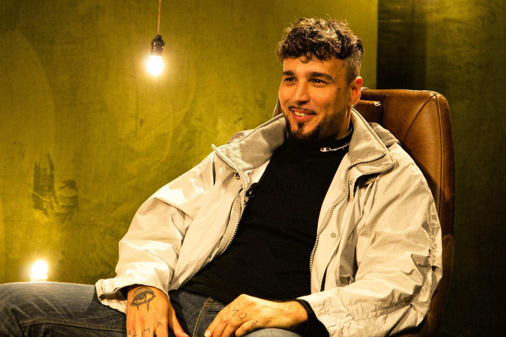 DANTE SPINETTA LANZA UN MINI DOCUMENTAL EN EL QUE REPASA SU VIDA