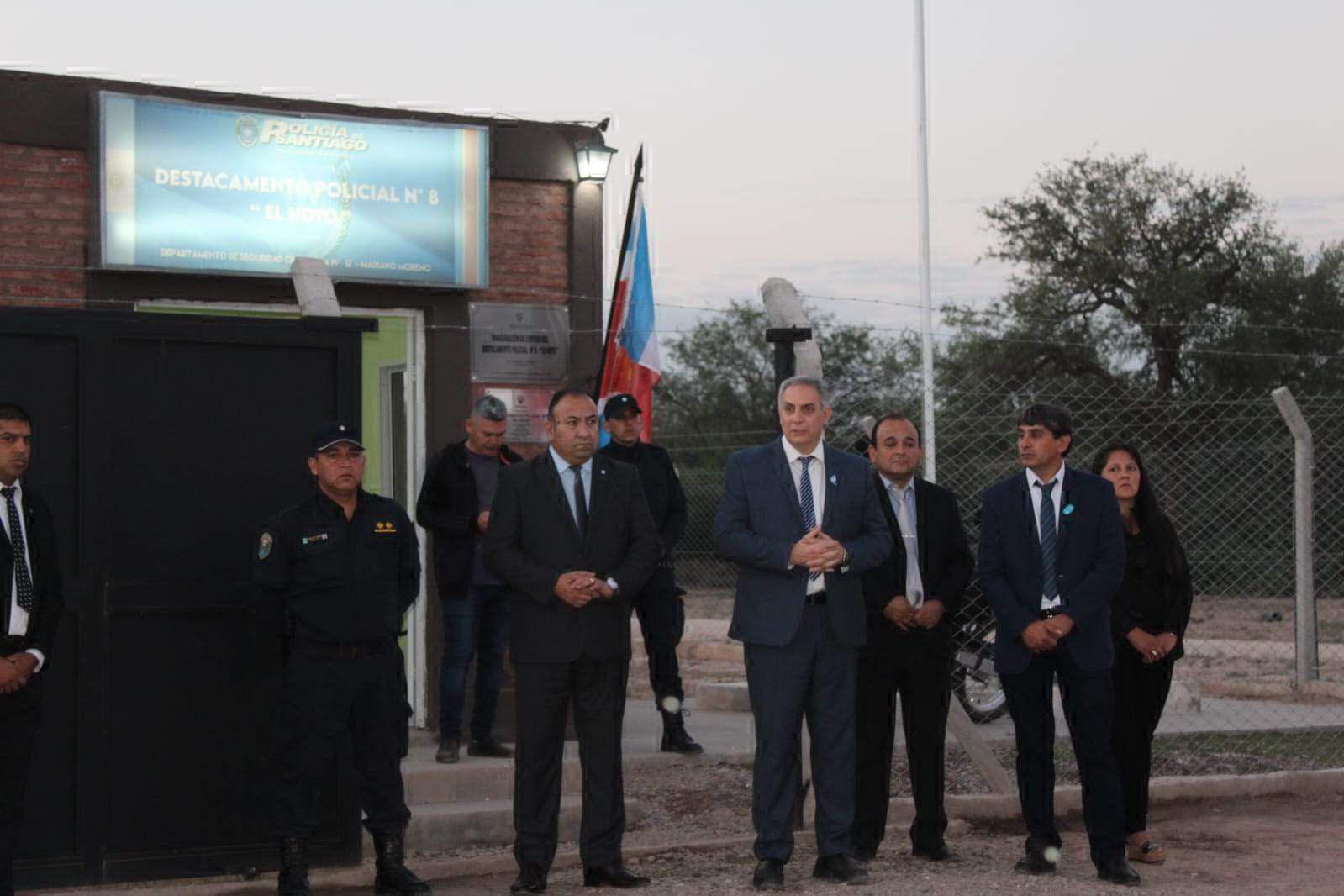 Inauguran un destacamento policial en localidad de El Hoyo