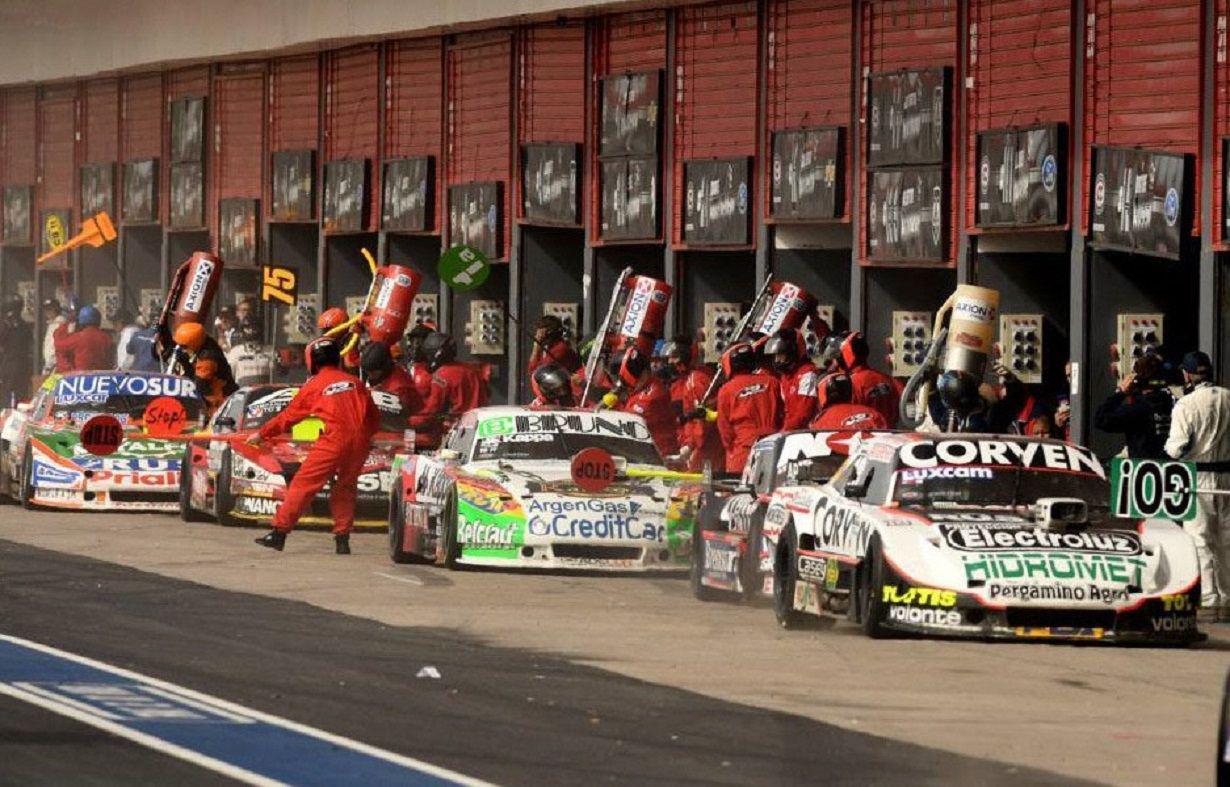 Los autos del TC y TC Pista empiezan  a girar en el autoacutedromo de Las Termas