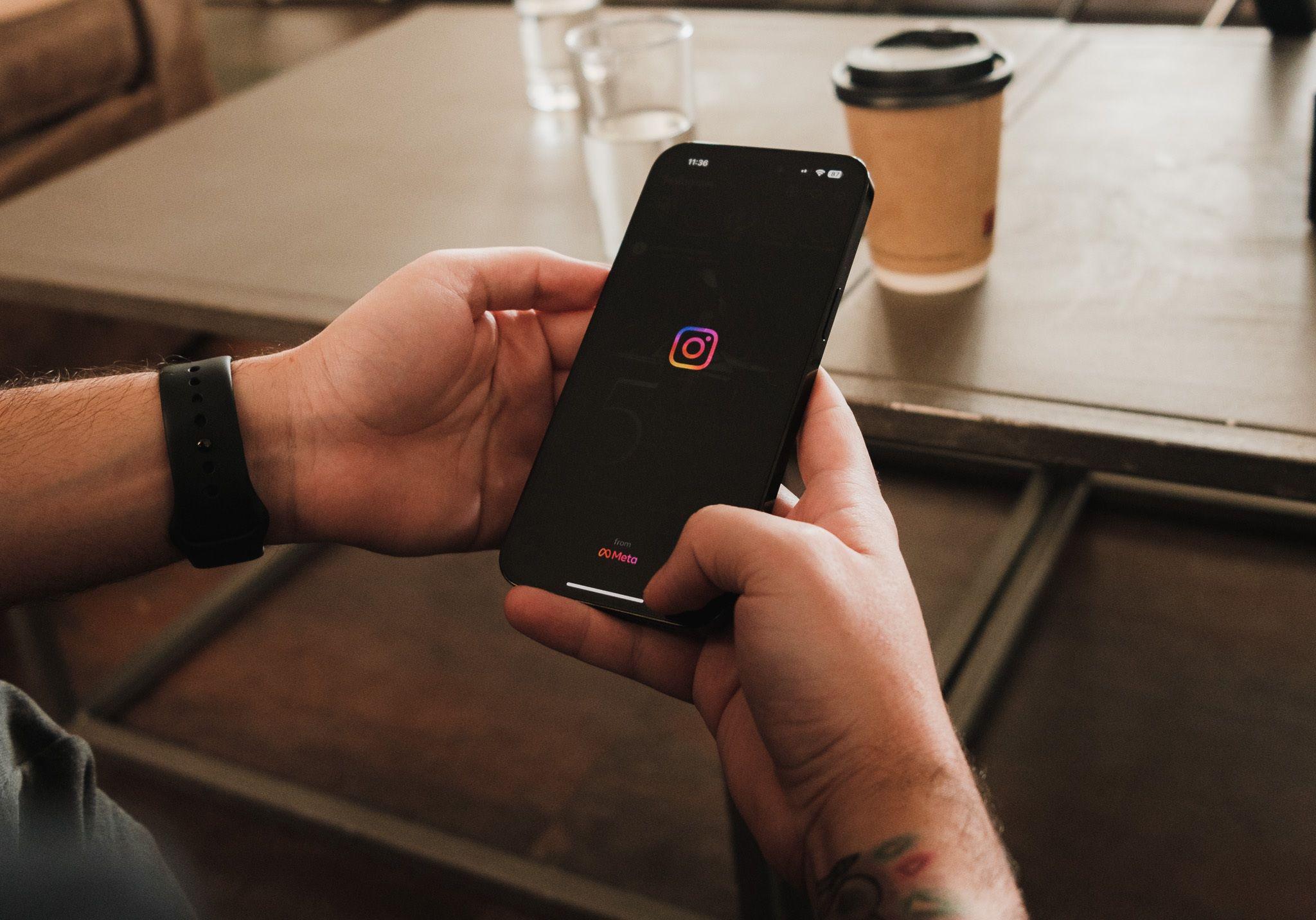 iexclNo sos vos es eacutel Se cayoacute Instagram y estallaron los memes en las redes