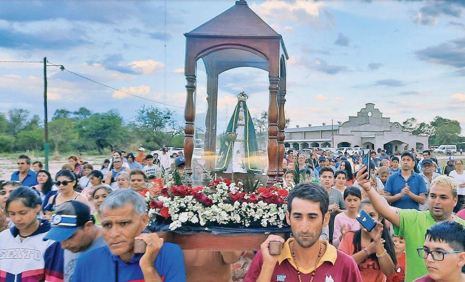 DEVOCIÓN Cada año una multitud asiste a honrar a la Virgen de la localidad de Huachana