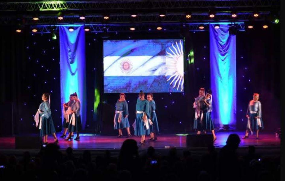 La comuna termense invita a vecinos y turistas a participar de la Noche de Gala