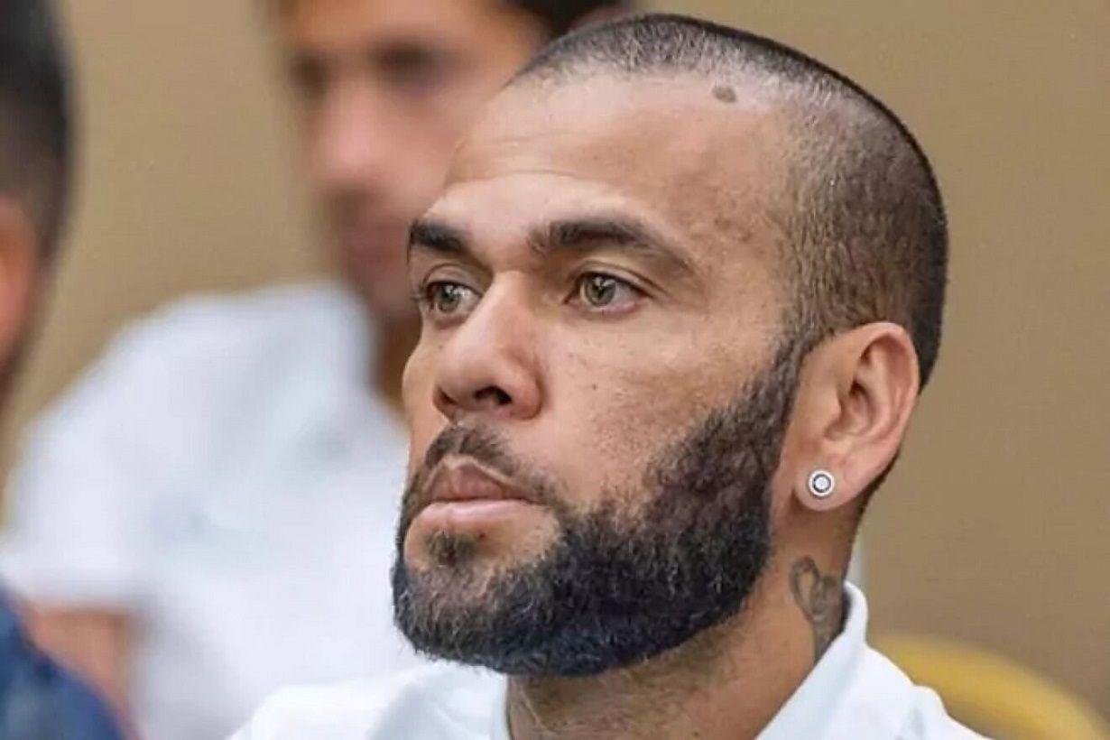 FUERTE- Filtran coacutemo fue la secuencia completa del encuentro entre Dani Alves y la joven que lo acusoacute de violarla
