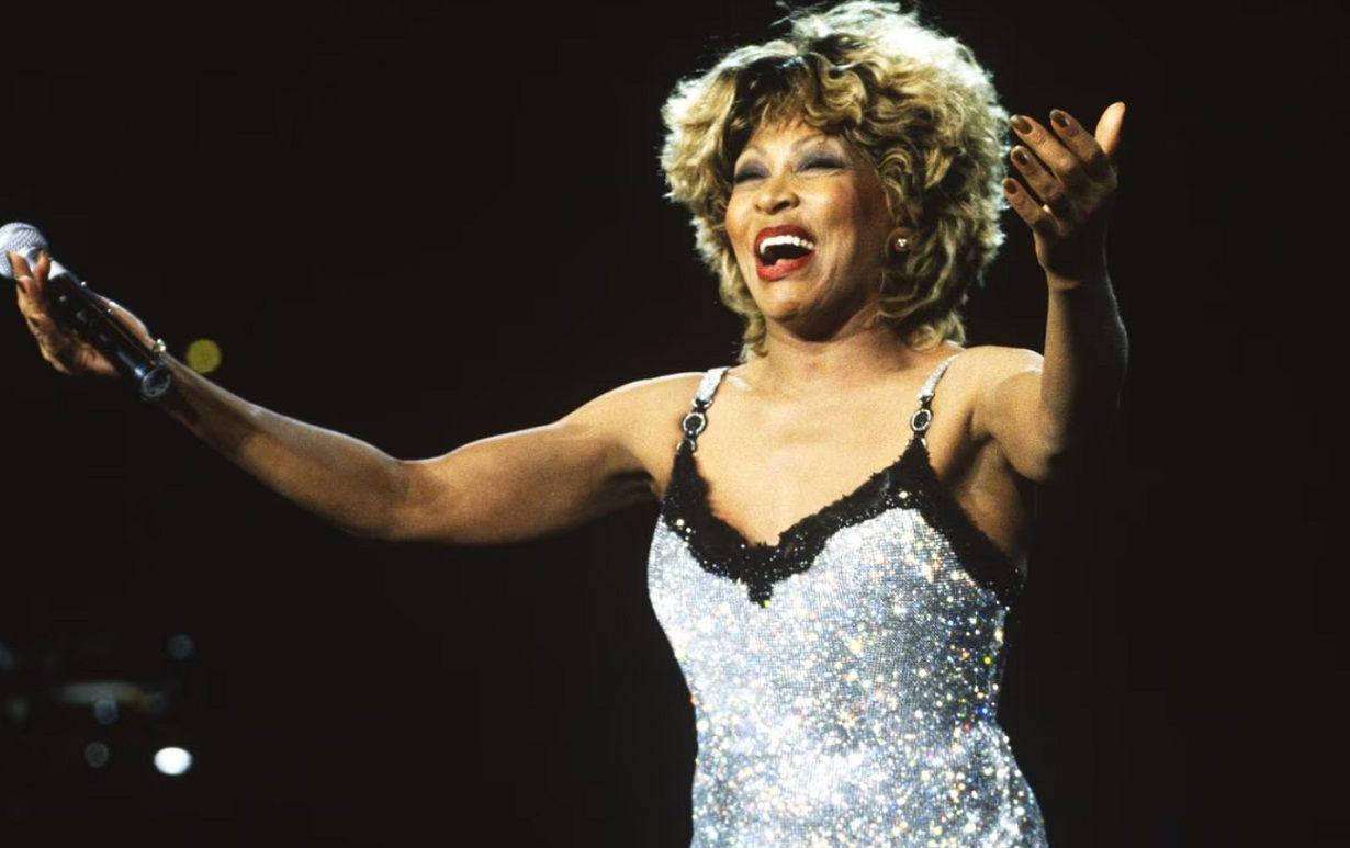 LA MUacuteSICA DE LUTO- murioacute Tina Turner a los 83 antildeos