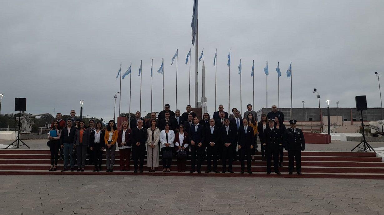 Comenzoacute el acto oficial del 25 de Mayo en Las Termas de Riacuteo Hondo