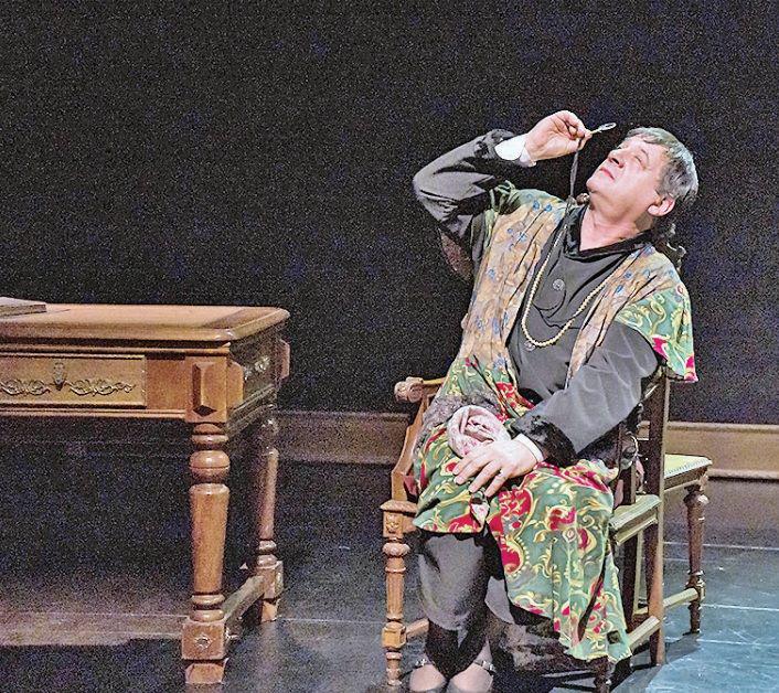 Julio Chaacutevez traeraacute a Tucumaacuten su gran obra ldquoYo soy mi propia mujerrdquo