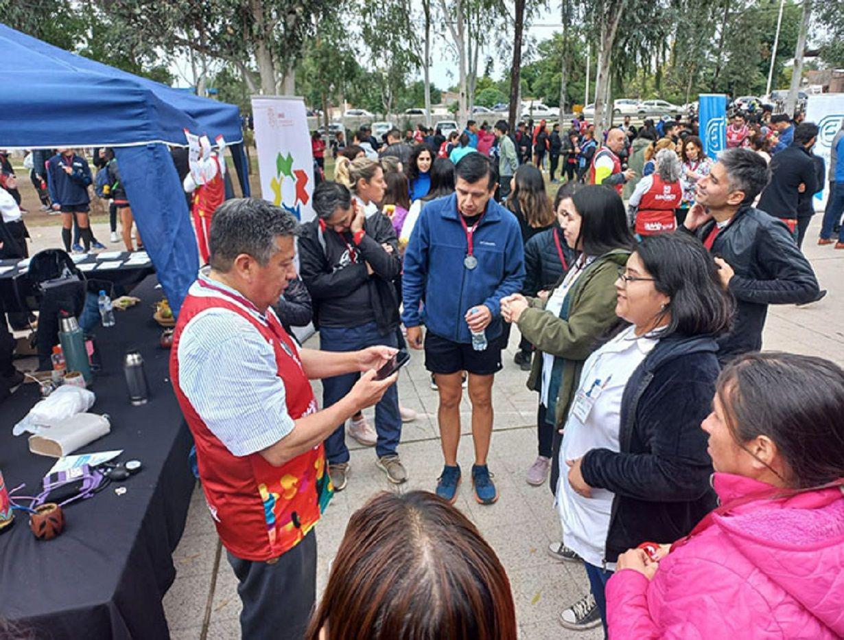 Importante presencia de Humanidades en el Maratoacuten de la Unse