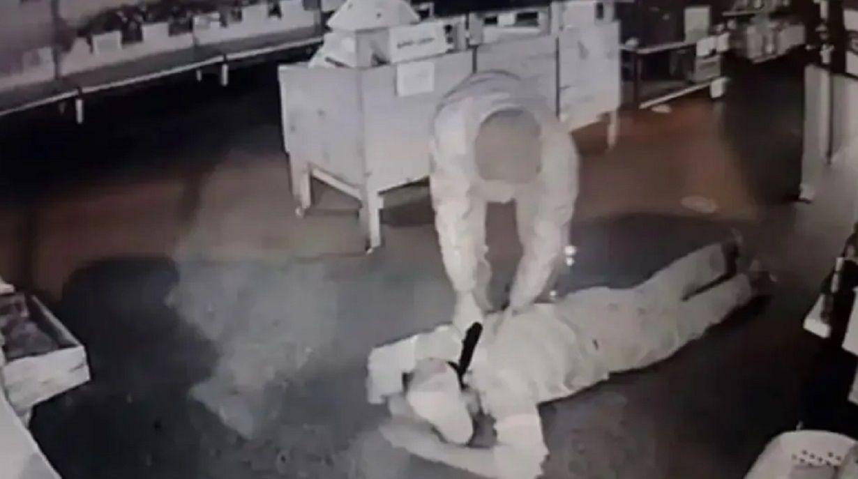 El hombre baleado en la nuca durante un asalto se salvoacute y brindoacute un dato revelador del ladroacuten