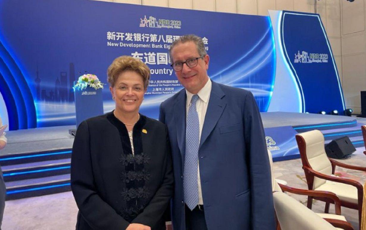 Argentina no logroacute en China un acuerdo clave para frenar la salida de doacutelares