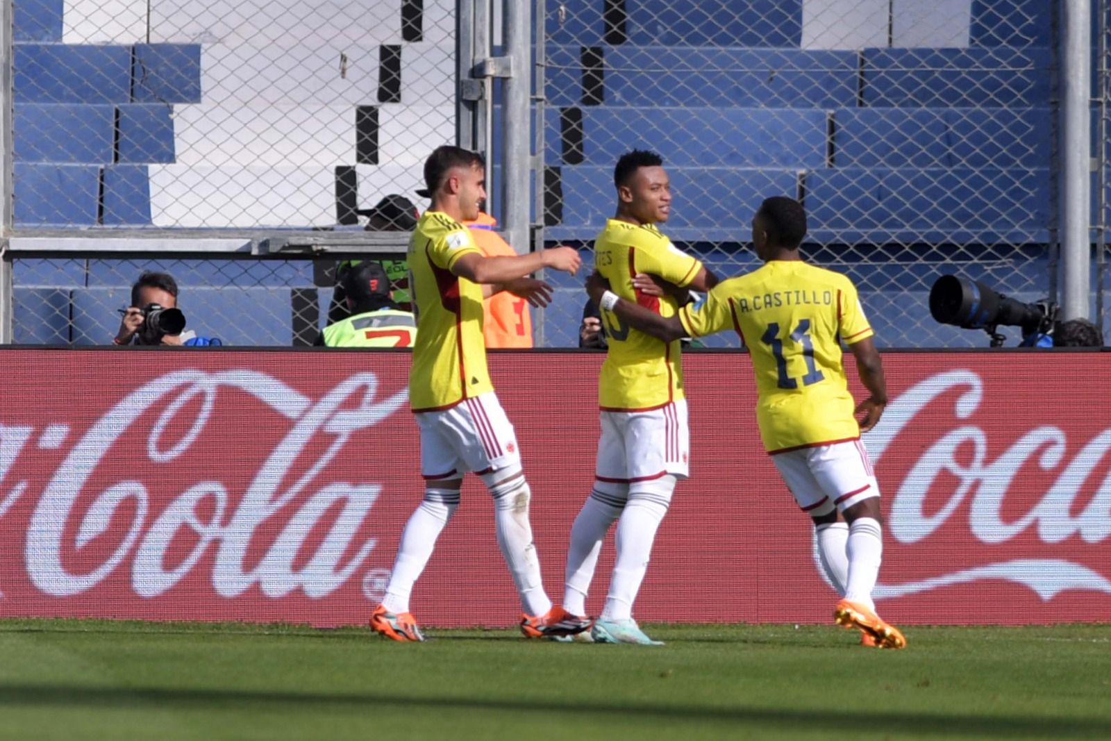 Colombia aplastoacute a Eslovaquia en San Juan y espera rival