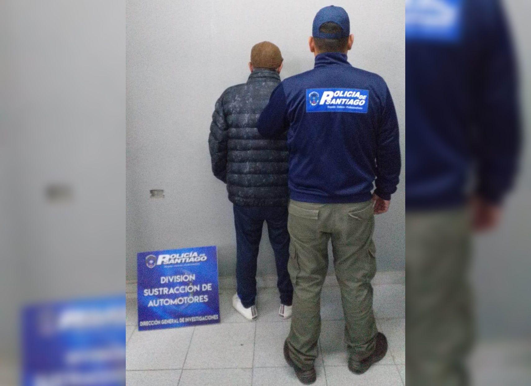 Quiso vender una camioneta con pedido de secuestro en Buenos Aires y acaboacute preso