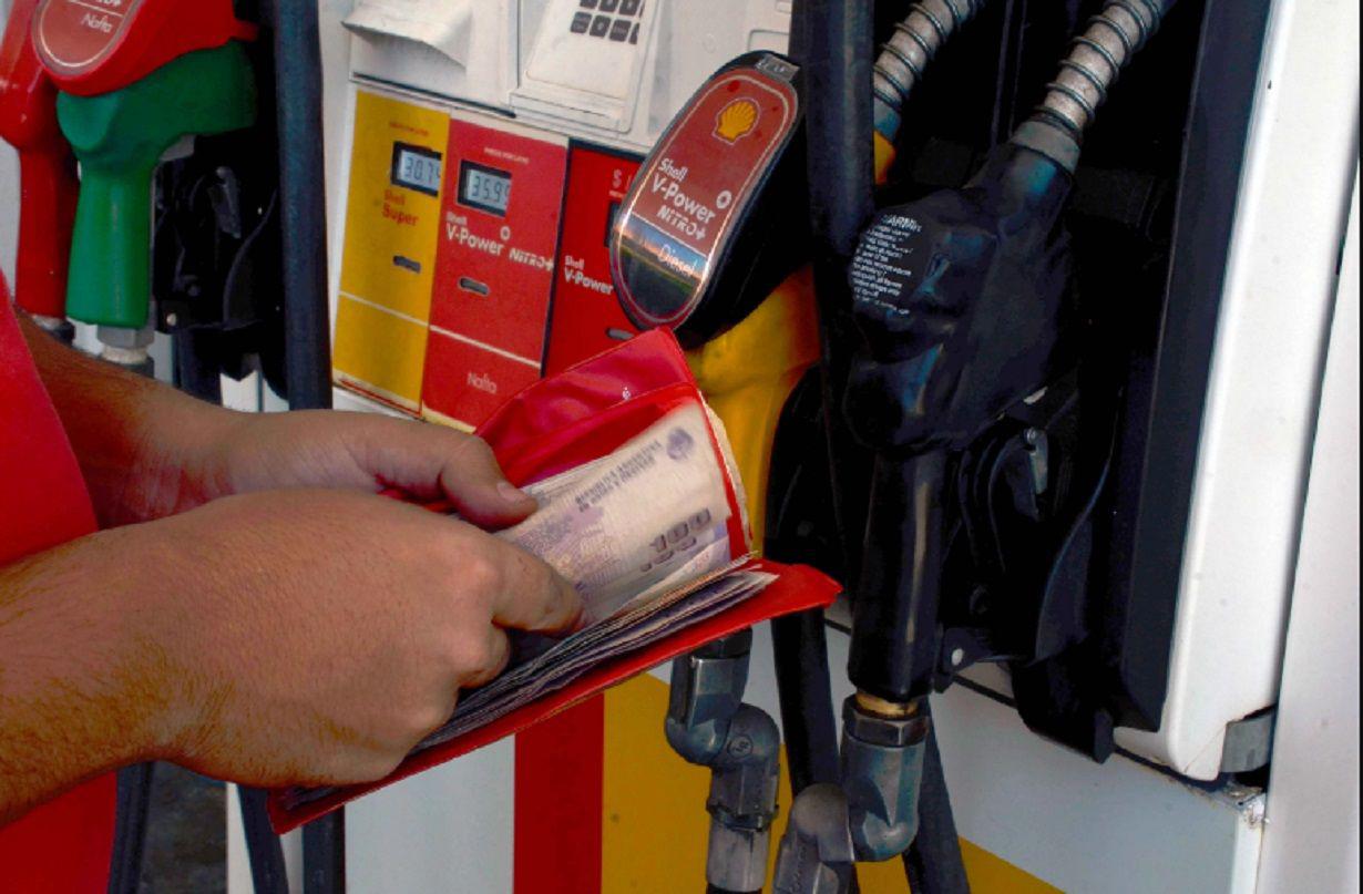 Senadores quieren limitar la diferencia entre provincias y marcas de combustibles