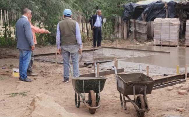 Inspeccionan en Loreto la construccioacuten de las viviendas ecoloacutegicas