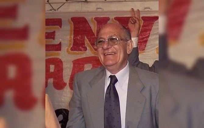 Conmocioacuten en el interior por la muerte de un legendario excomisionado