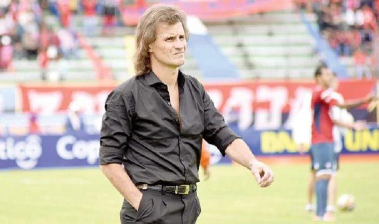 San Lorenzo dejoacute pasar un tren