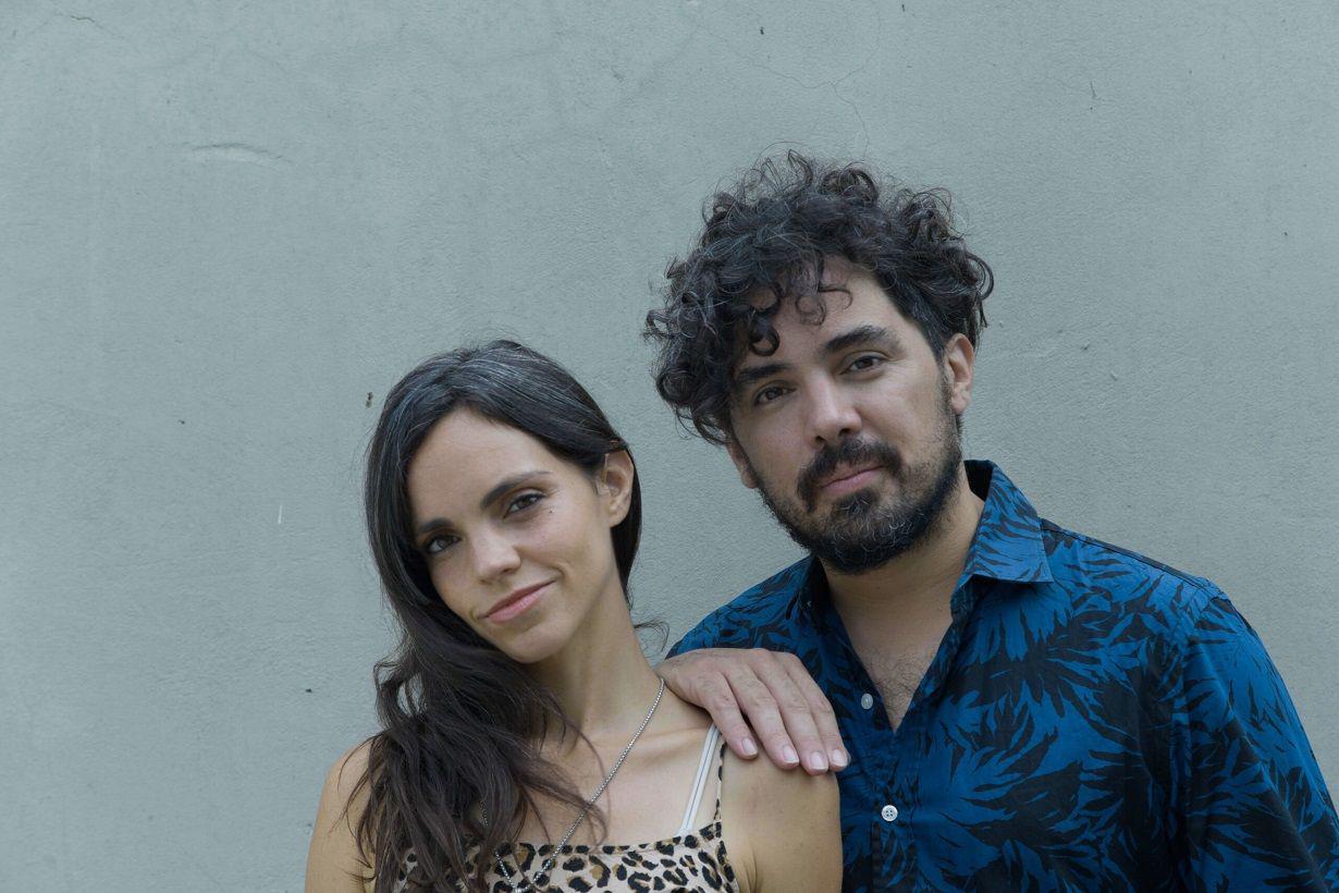 Loli Molina viene a Santiago ldquoAndando y Cantandordquo temas de ldquoPetecordquo Carabajal y Pablo Rauacutel Trullenque