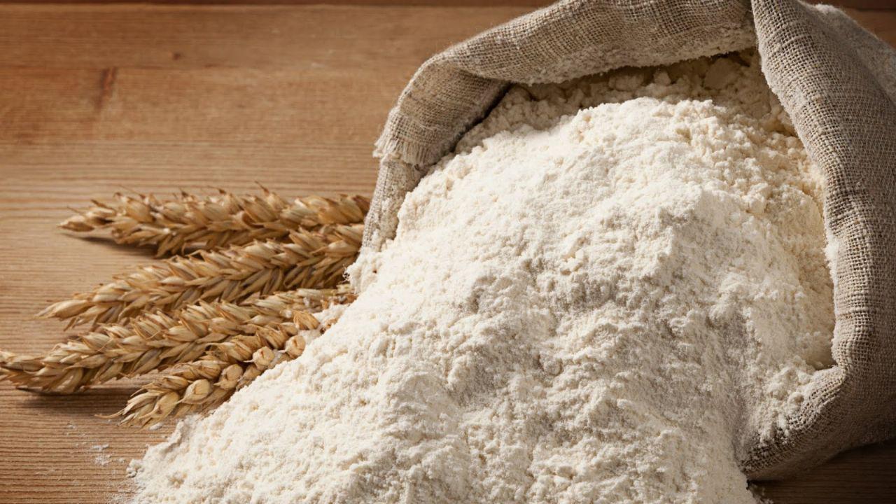 El Gobierno autorizoacute un aumento del 758-en-porciento- en el precio referencia del trigo y por ende subiraacute la harina