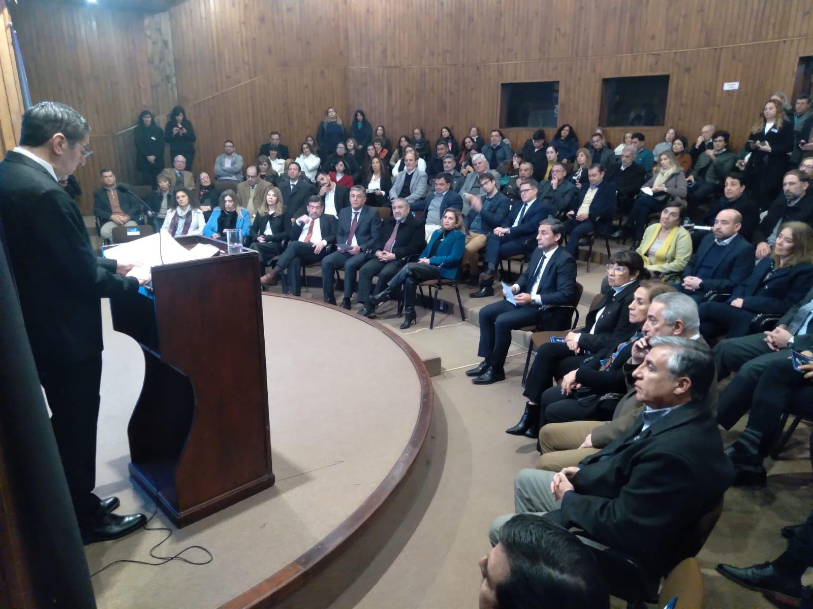 FOTOS  Se desarrolloacute el acto por el 63deg Aniversario de la UCSE