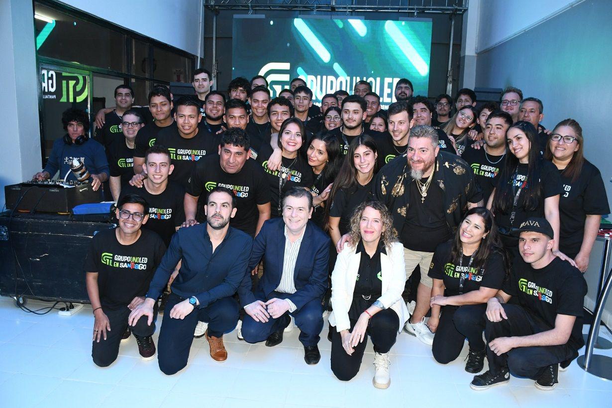 Zamora participoacute de la inauguracioacuten de la planta del Grupo Uno Led