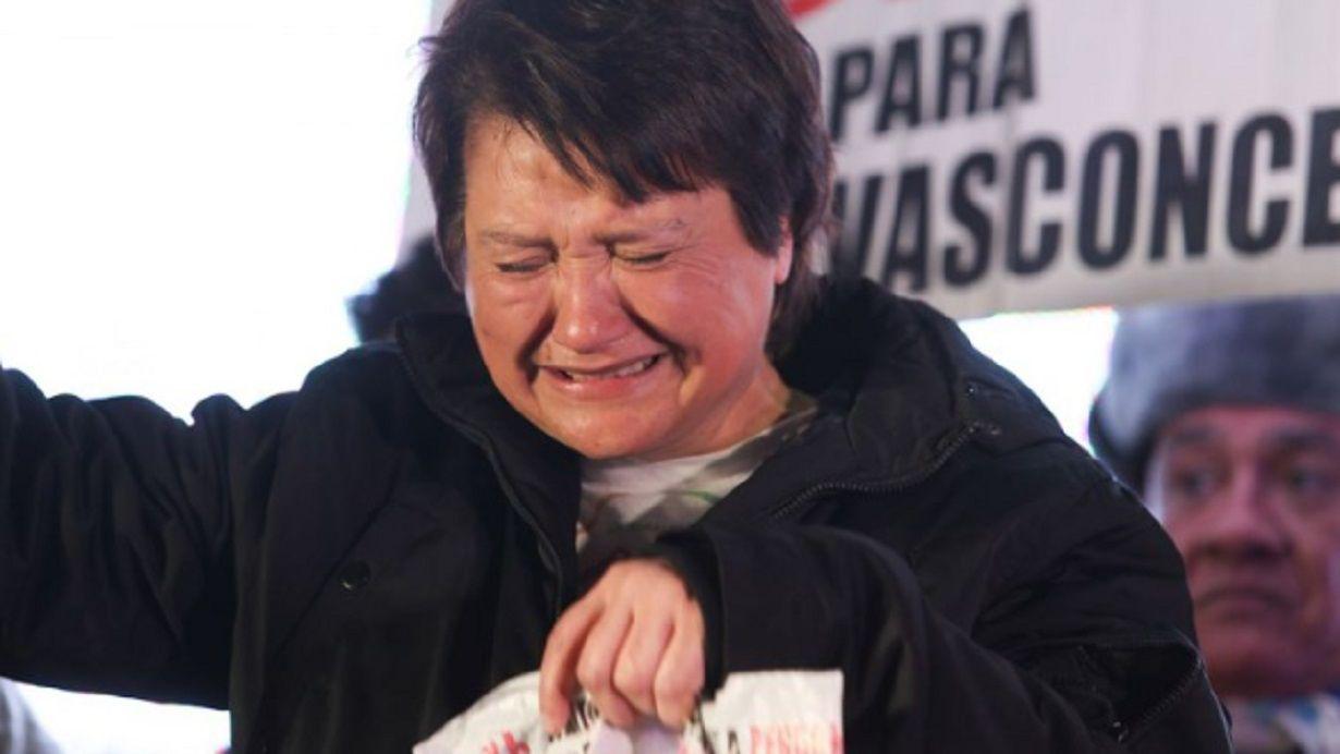 El desgarrador llanto de la madre de Cecilia Strzyzowski en una marcha en CABA