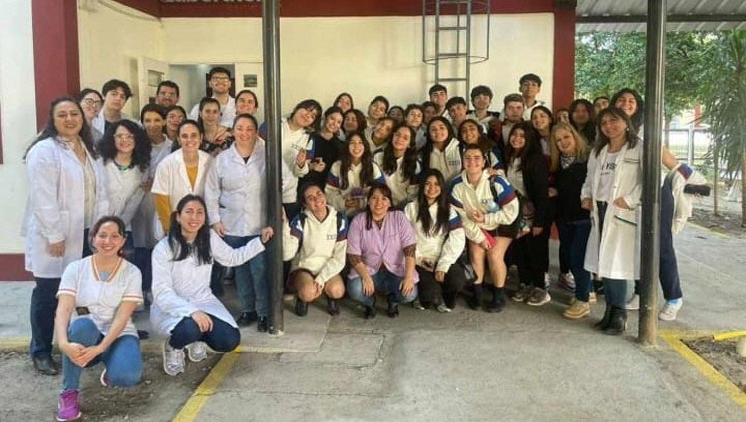 Estudiantes participaron de jornada cientiacutefica en la Unse