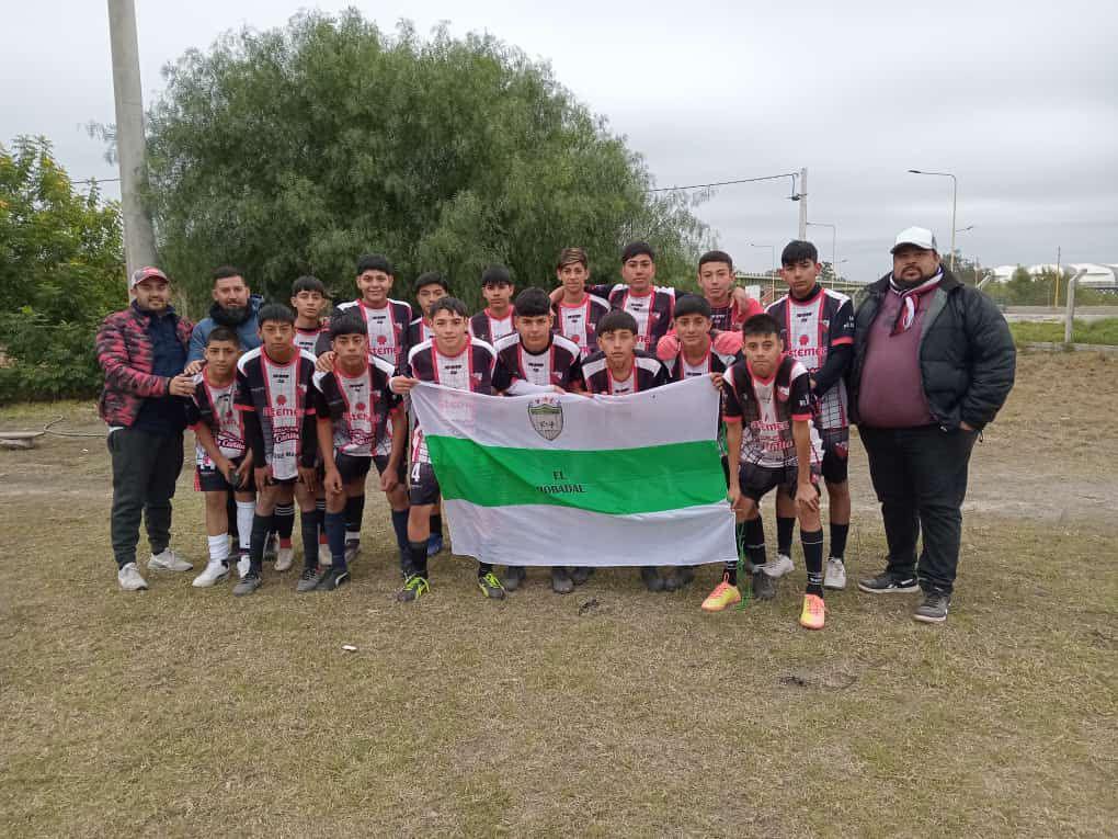 Chicos de El Bobadal suentildean con ser campeones de la Copa Santiago