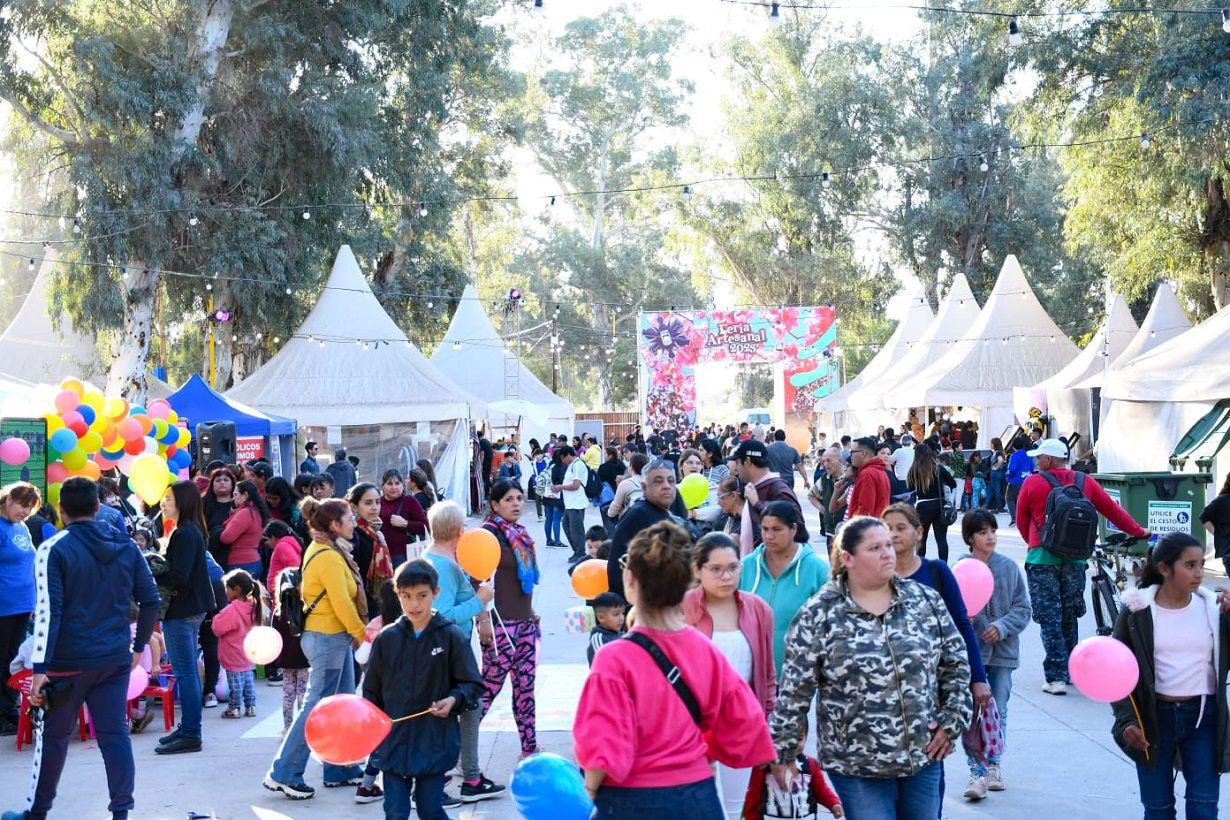Este domingo se despide la Feria Artesanal 2023- queacute artistas actuaraacuten