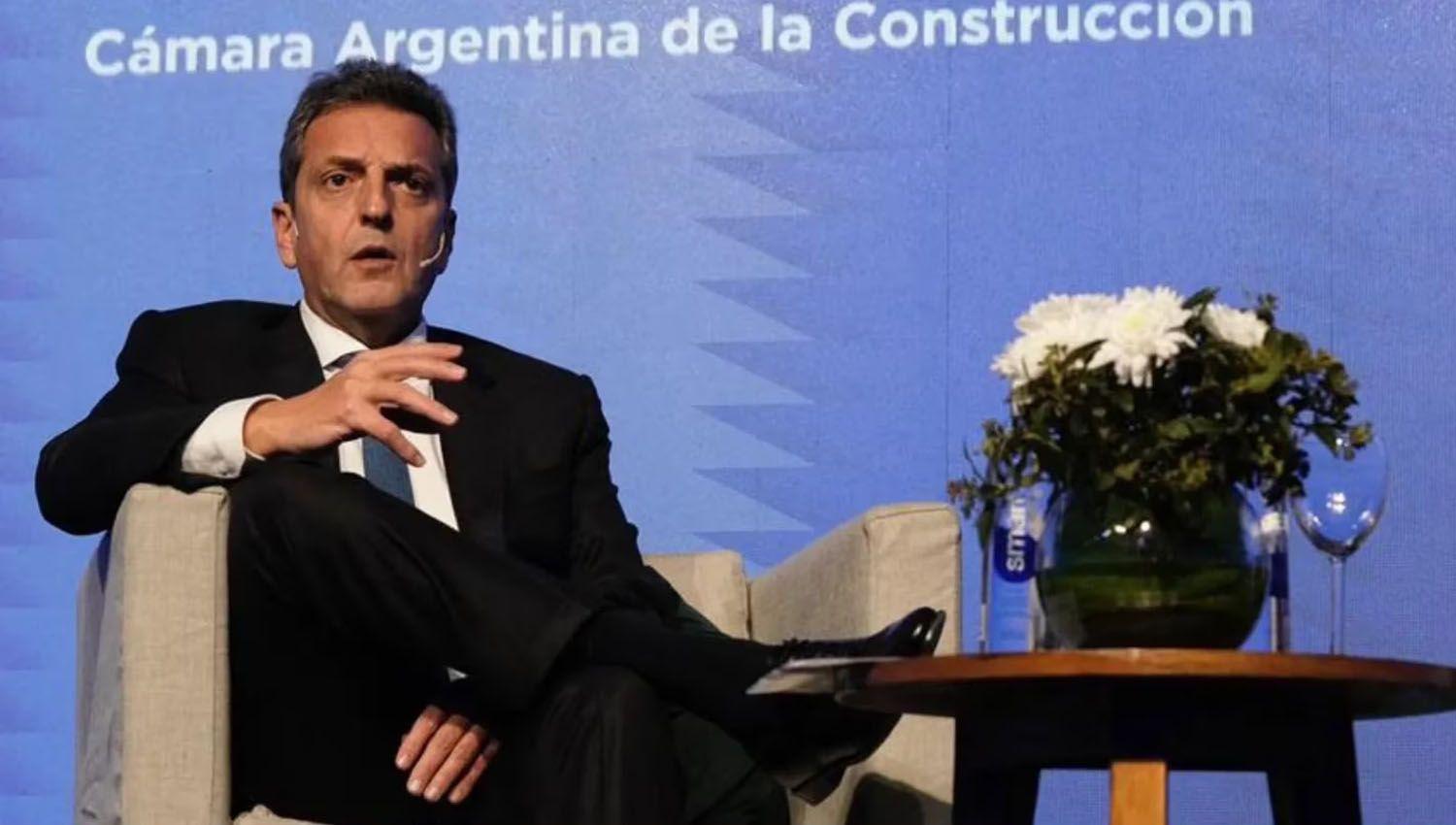 Sergio Massa le habloacute al mercado antes del pago al FMI- ldquoNo vamos a usar un solo doacutelar de las reservasrdquo