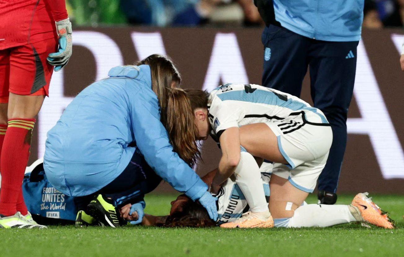 Florencia Bonsegundo sufrioacute la rotura del ligamento de la rodilla izquierda