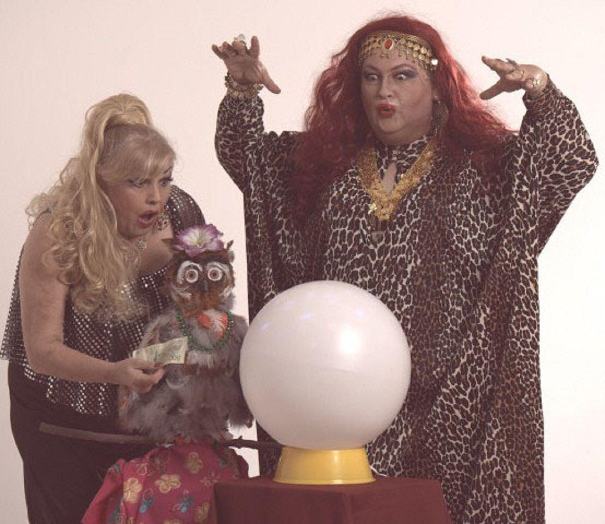 Tres obras con actores santiaguentildeos suben a escena en la sala de Adatise