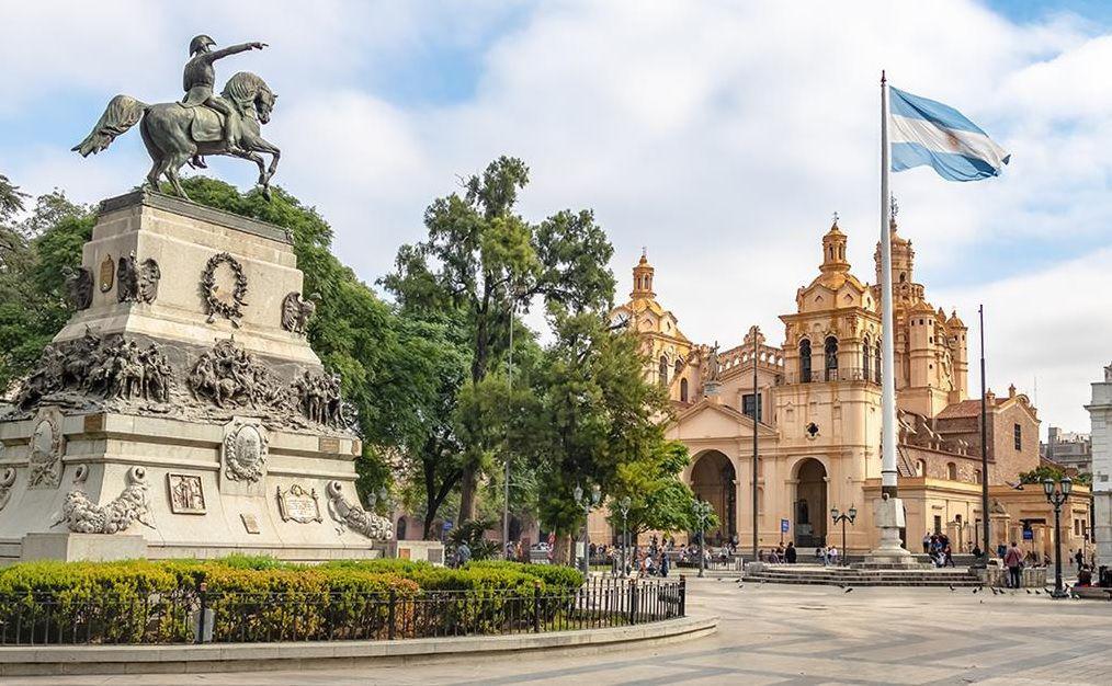 Se reanuda la actividad en el Consulado de Espantildea en Coacuterdoba- coacutemo tramitar la ciudadaniacutea