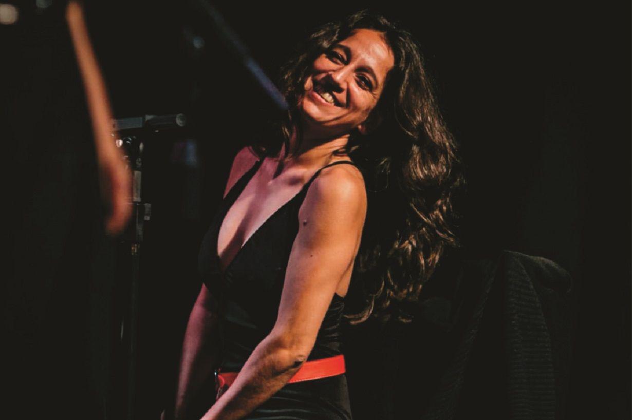 Marina Ruiz Matta reverdece y reivindica a Alfredo Zitarrosa con el poema ldquoGuitarra Negrardquo