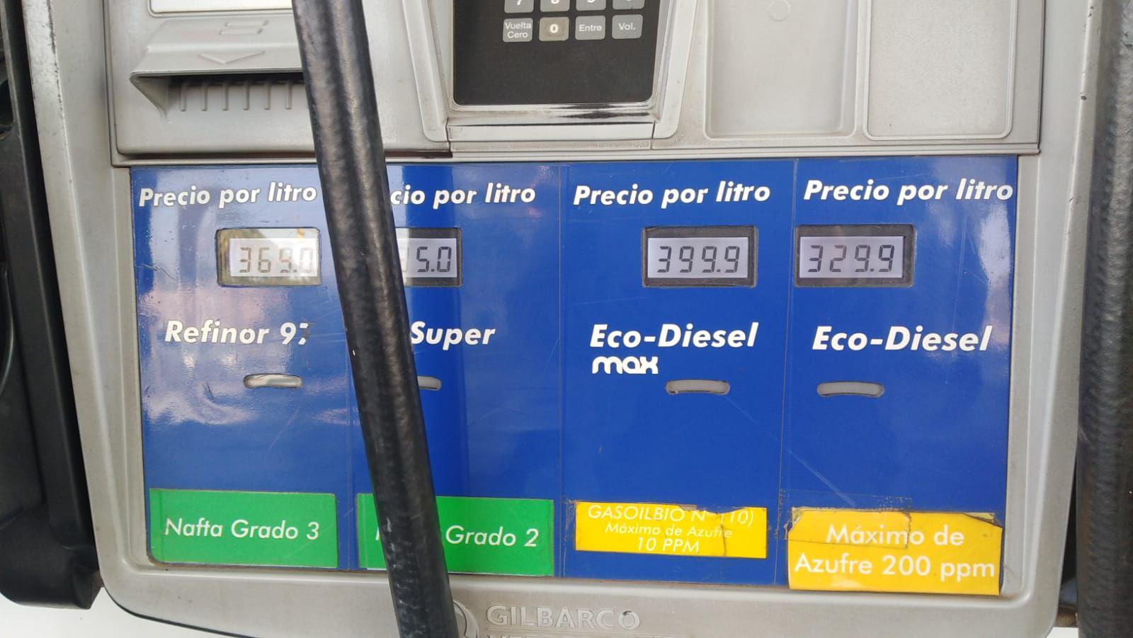 Ya rige el aumento en los combustibles- a cuaacutento subioacute la Nafta y el Gasoil en Santiago