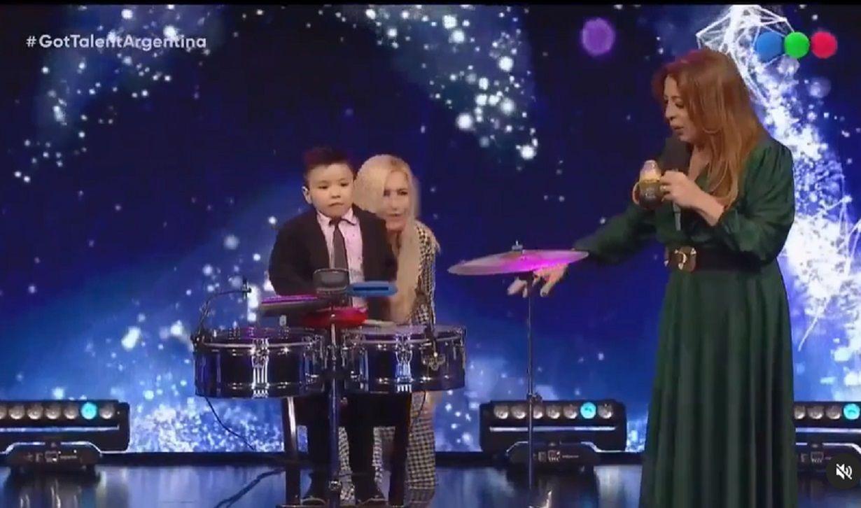 Abel Pintos quiere al santiaguentildeo ldquoValurdquo en uno de sus shows