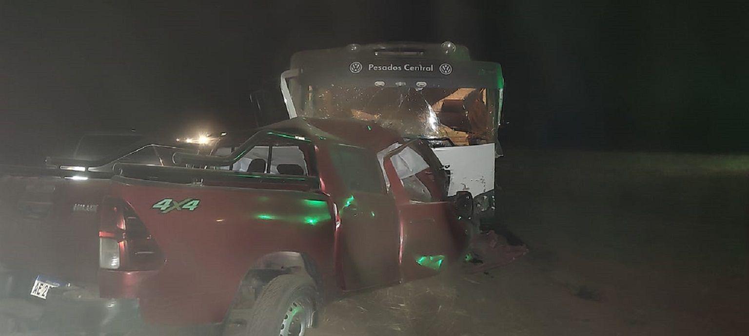 Noche traacutegica- un hombre murioacute en un terrible choque sobre la Ruta Nacional 16