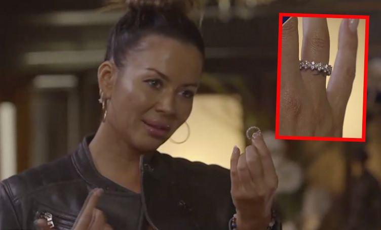 Karina Jelinek vendioacute su anillo de compromiso por varios millones que le serviraacuten para un suentildeo