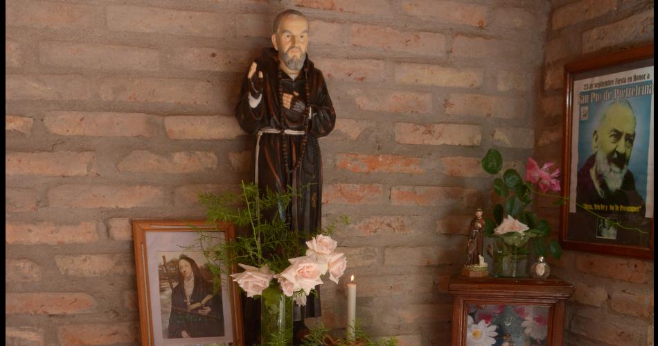 La gruta de San Piacuteo- un rincoacuten en donde la esperanza se acrecienta