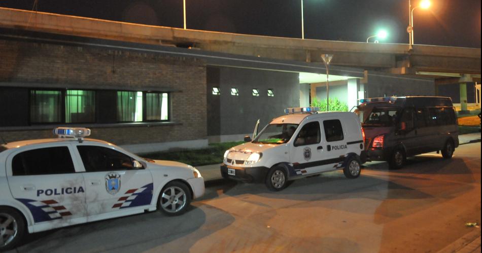 DENUNCIA El comerciante se presentó en la Comisaría Segunda y realizó la denuncia Aportó las im�genes captadas por las c�maras