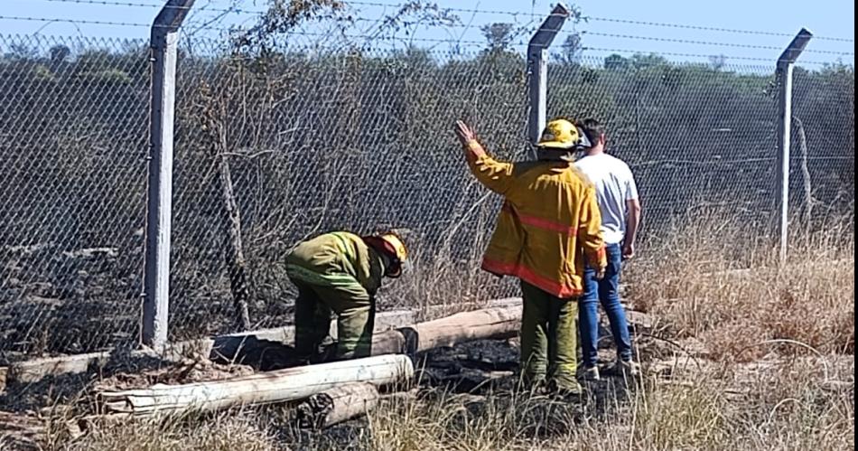 Bomberos Voluntarios de Santiago del Estero controlaron dos incendios este jueves