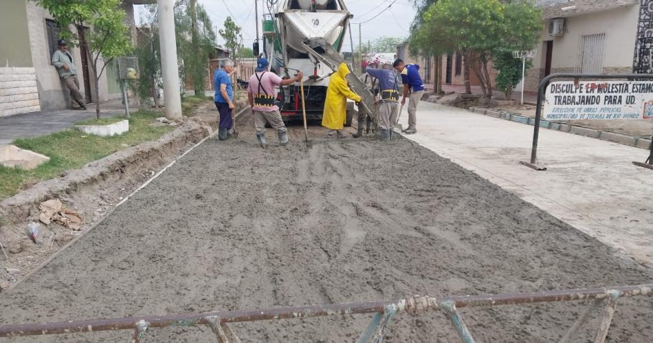 Las Termas- avanzan los trabajos de pavimentacioacuten de calles en Toro Yacu