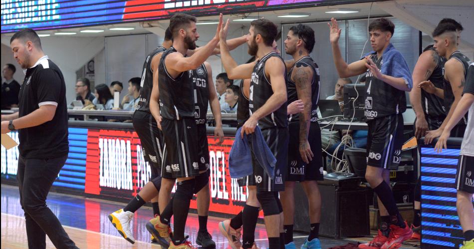 Oliacutempico fue una maacutequina y aplastoacute a Zaacuterate Basket en el Vicente Rosales