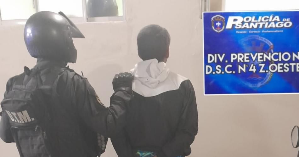 Capturan a un joven del barrio Borges con cocaiacutena y marihuana