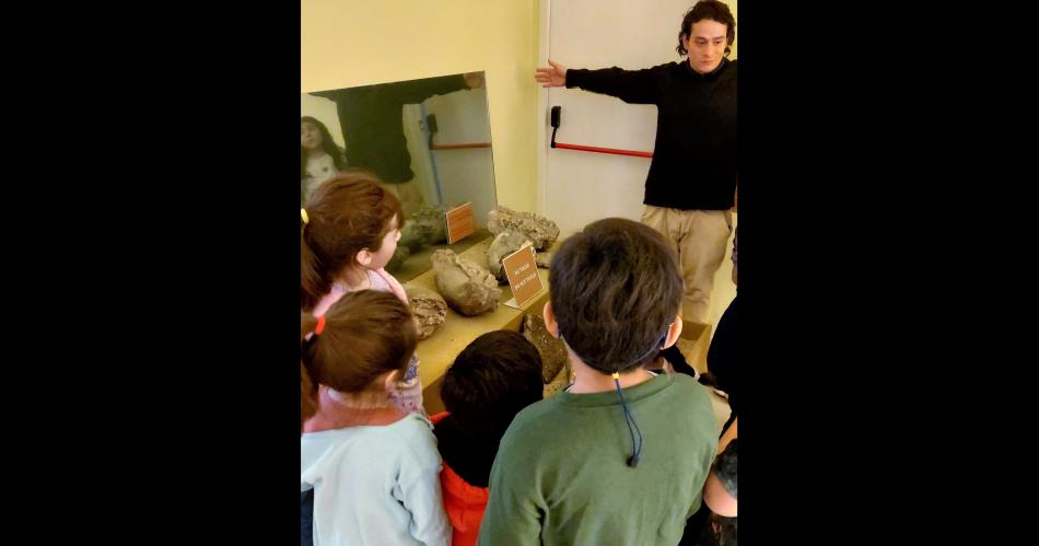 OBJETIVO Se busca con el taller concienciar a los m�s pequeños sobre la tolerancia y el respeto por la diversidad